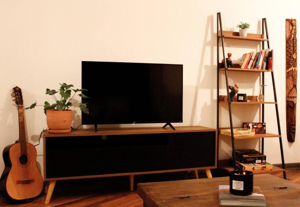 New Mex Inspired Bo-Ho Chic Apartment With Private Patio And Roof Terrace เม็กซิโกซิตี้ ภายนอก รูปภาพ